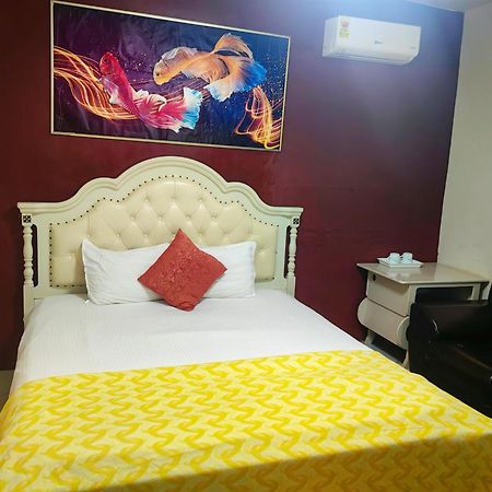 Hongyuanprimierhotel Accra Extérieur photo