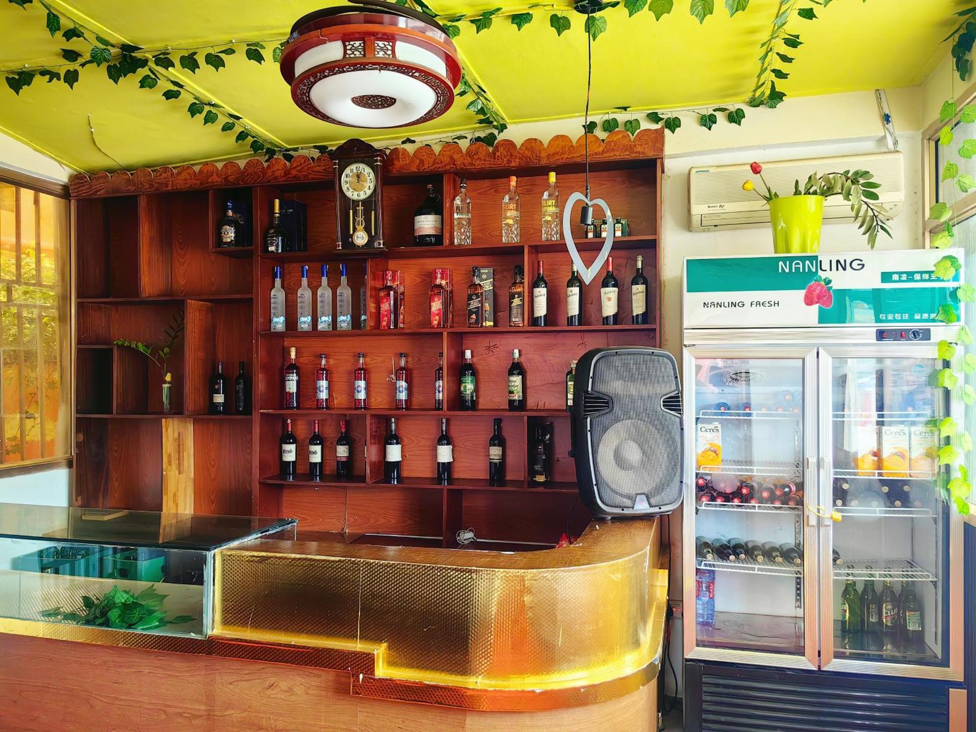 Hongyuanprimierhotel Accra Extérieur photo