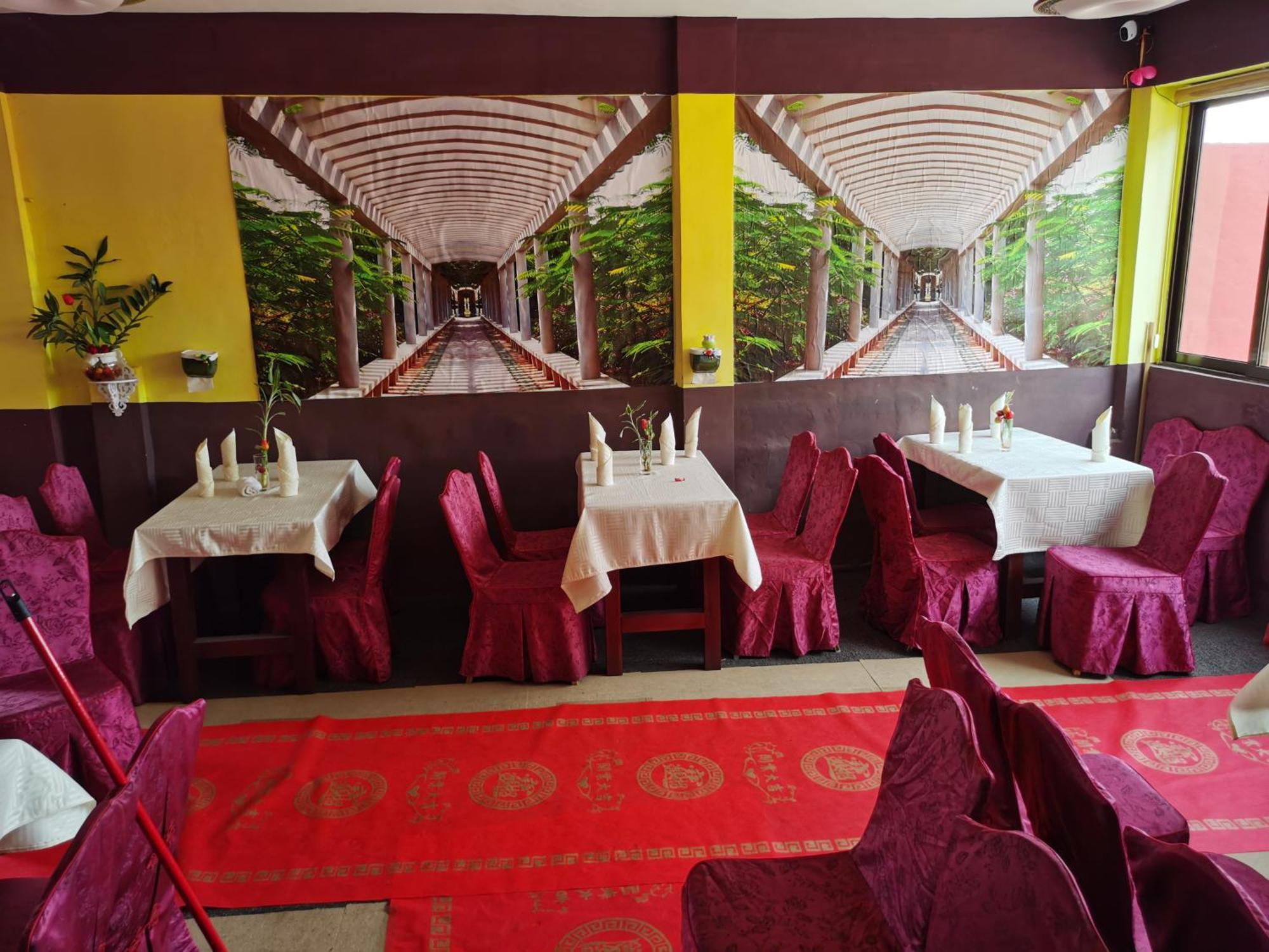 Hongyuanprimierhotel Accra Extérieur photo