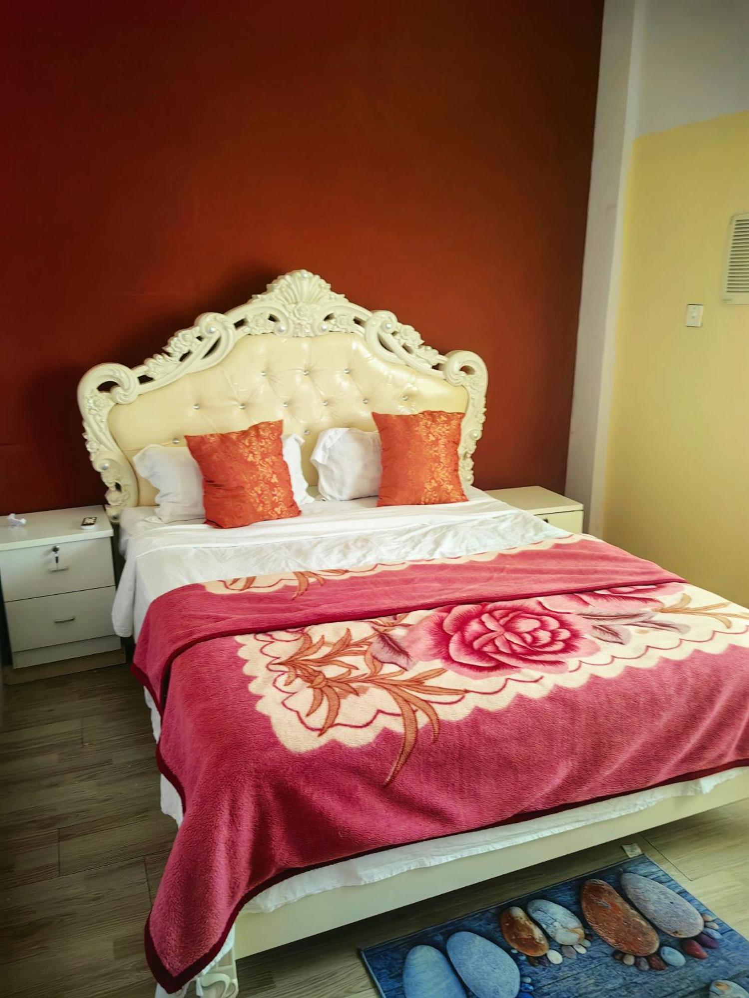Hongyuanprimierhotel Accra Extérieur photo